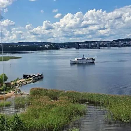 Moderni Maisemakaksio Asuntomessualueella *