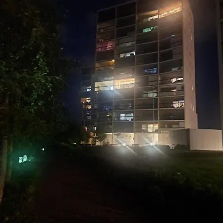 Moderni Maisemakaksio Asuntomessualueella Jyväskylä